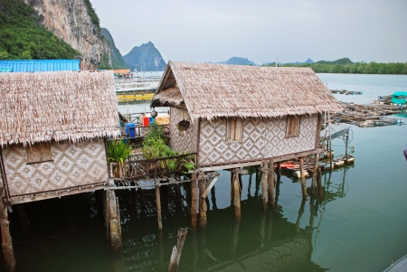 Bamboo house on the water, Thailandの写真素材
