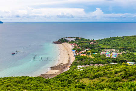 Koh Larn Viewpoint at Samae Beach is a popular tourist destination.の写真素材