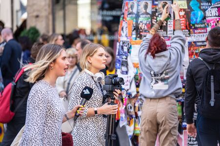 Edinburgh, Scotland, August 8th 2019. STV channel journalists at fringe 2019 festivalのeditorial素材
