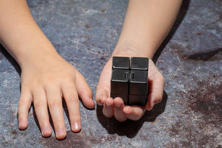 Infinity Fidget Cube for Children and Adults Stress and Anxiety Relief Cool Hand Mini Kill Time Toy