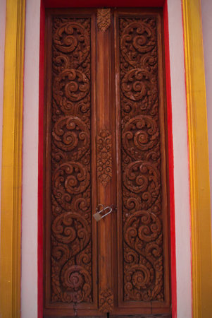 Wood door gravel lock, Kalasin Thailandの写真素材