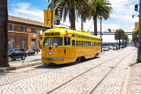 The orange yellow tram in San Franciscoのeditorial素材