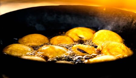 POTATO VADA | ALLU BONDA | STREET FOOD IS DEEP FRYING IN INDIA..の写真素材
