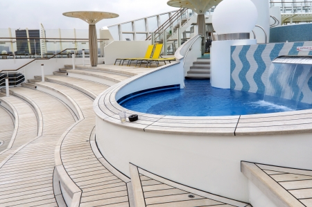 Cruise ship anchored in harbour on April 22, 2012 in Oslo, Norway. The AIDA SOL belongs to the AIDA cruises company. It is 252 m long and a capacity of 2050 passenger.のeditorial素材