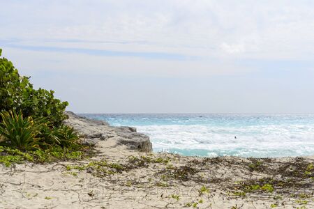A view of the ocean in Cancun beach on the Yucatan, Mexico.の写真素材
