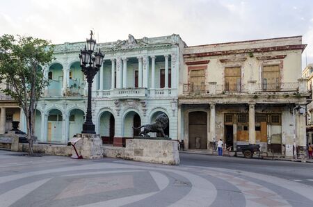 Street of Old Havana on 29 November 2015 in Havana, Cuba.のeditorial素材