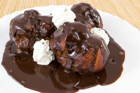 chocolate eclairsの写真素材