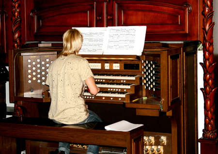 Organist 