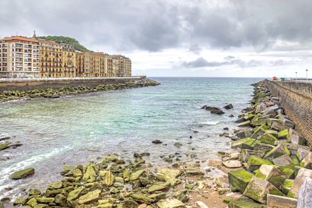 SPAIN, SAN-SEBASTIAN - May 1.2014: Urumea River, aleak on a city San Sebastianのeditorial素材