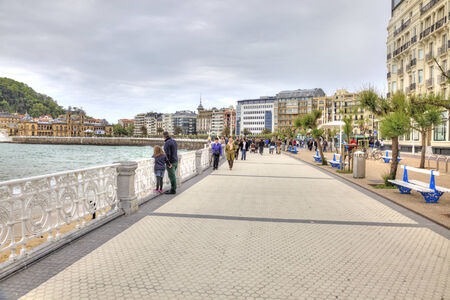 SPAIN, SAN-SEBASTIAN - May 01.2014: City embankment on the shore of the bay of La Concha. cultural Capitalのeditorial素材