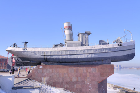 NIZHNY NOVGOROD, RUSSIA - March 14.2015: Monument Hero gunboats on the riverside Volgaのeditorial素材