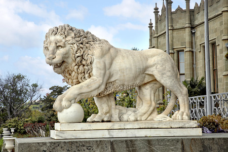 CRIMEA,  ALUPKA âMay 09.2009: Sculpture of a lion in the architectural complex of the palace of Count Vorontsovのeditorial素材