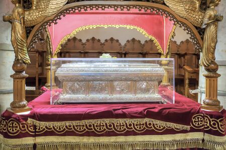 THESSALONIKI, GREECE - March 14.2016: The reliquary of the Christian saint of Anysia of Salonikain the temple of great martyr Saint Demetriusのeditorial素材