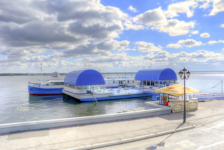 SARATOV, RUSSIA - September 09.2016: Municipal embankment of Cosmonauts with mooragesのeditorial素材