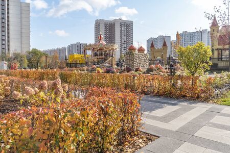 MOSCOW, RUSSIA - October 08.2019: The territory of the park Gorodetsky Boulevard in Novokosino. Gardenの写真素材