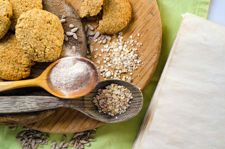 Fresh baked homemade oatmeal cookies. healthy foodの写真素材