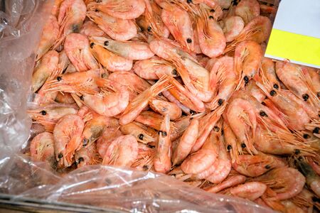 frozen shrimp in a boxの写真素材