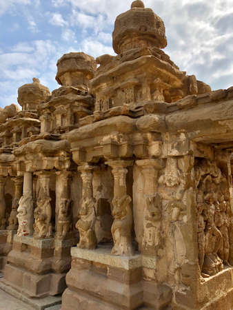Kanchi Kailasanathar temple in Kancheepuram. It is one of the oldest structure built by Narasimhavarman-II during 700AD in Pallava architecture style.のeditorial素材