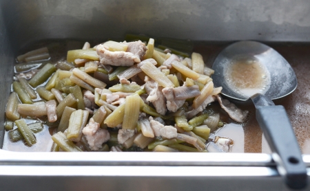 Stir fried pork lotus stemの写真素材
