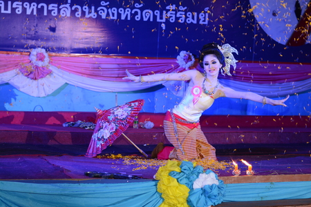BURIRAM - October 13: Unidentified Contest Show talent homosexuals Contest of Long boat racing 2013 final on October 13, 2013 at the Satuk Buriram, Thailandのeditorial素材