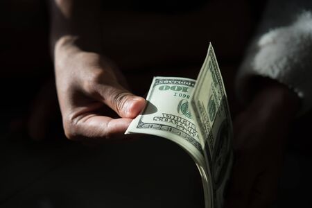 Billie dollar in handの写真素材