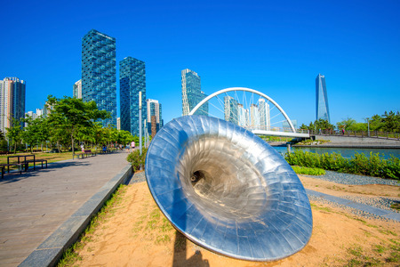 INCHEON, SOUTH KOREA - MAY 20 : Songdo Central Park is the green space plan,inspired by NYC. Photo taken May 20,2015 in Incheon, South Korea.のeditorial素材
