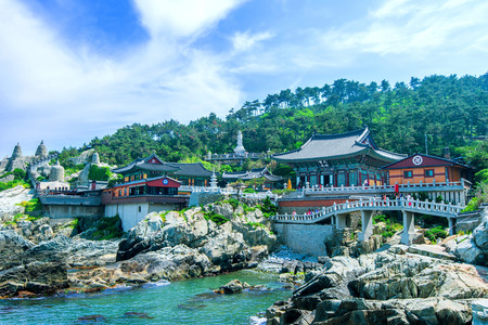 Haedong Yonggungsa Temple and Haeundae Sea in Busan, South Korea.のeditorial素材