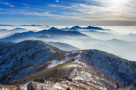 Winter landscape and foggy in Deogyusan mountains, South Korea.の写真素材