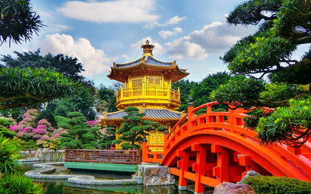 The Golden Pavilion of absolute perfection in Nan Lian Garden in Chi Lin Nunnery, Hong Kong.の写真素材