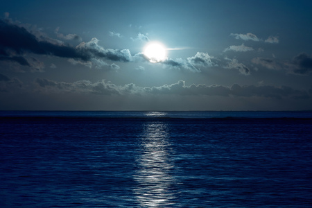 Moon on the sea.の写真素材
