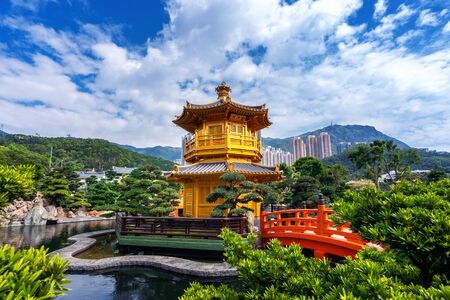 Golden Pavilion in Nan Lian Garden near Chi Lin Nunnery temple, Hong Kong.の写真素材