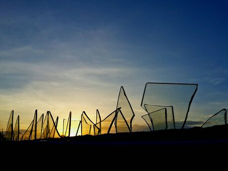 Fraction glass on fenceの素材