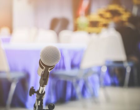 マイクスタンドの写真 イラスト素材一覧 23 864件 ストックフォトのamanaimages Plus