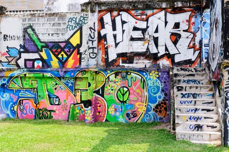 Bangkok, THAILAND, 1 MARCH 2015, Graffiti art painted on old abandon building in downtown, Ratchathewi districtのeditorial素材