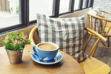 Morning hot chocolate in coffee shop backgroundの写真素材