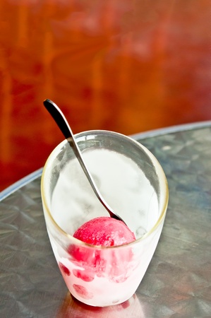 Raspberry ice cream in a glassの写真素材