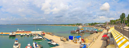 The coastline of the Black Sea city of Anapaのeditorial素材
