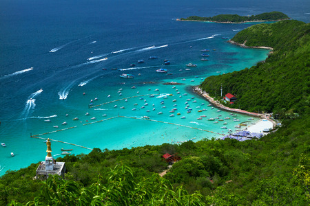 beautiful beach and tropical sea, Koh Larn, Pattaya, in thailand.の写真素材