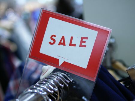 Jersey City, New Jersey - March 18 2017. Sale signのeditorial素材