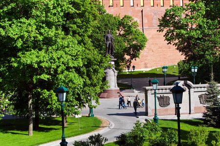 MOSCOW, RUSSIA - MAY 2016: Alexander's garden in Moscow, Russiaのeditorial素材