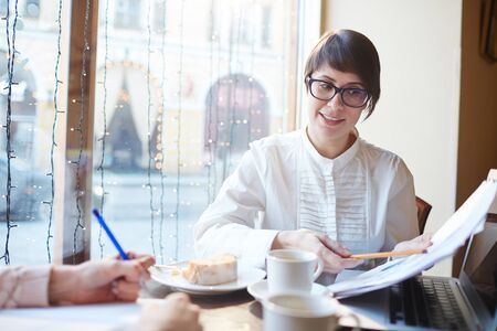 Business Analytics in Cafeの写真素材