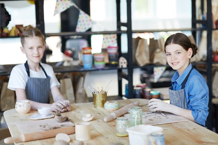 Handcraft girlsの写真素材
