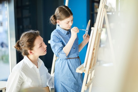 Consulting schoolgirlの写真素材