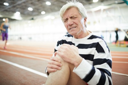 Pain in kneeの写真素材