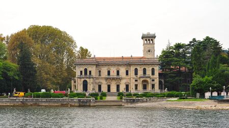 COMO - OCTBER 2: Luxury villas along the bank of Lake Como on October 2, 2013 in Como, Italyのeditorial素材