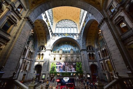 ANTWERP - SEPTEMBER 17: Antwerp Central Railway Station, operated by the national railway company NMBS, taken on September 17, 2014 in Antwerp, Belgiumのeditorial素材