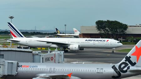 SINGAPORE - DECEMBER 23: Air France Boeing 777-300ER taxiing at Changi Airport on December 23, 2016 in Singaporeのeditorial素材