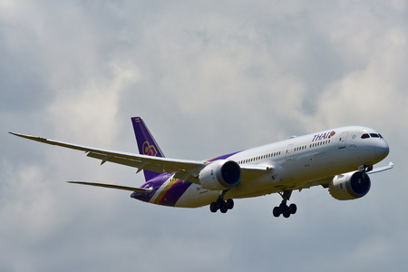 AUCKLAND, NEW ZEALAND - DECEMBER 17: Thai Airways new Boeing 787-9 Dreamliner landing at Auckland International Airport on December 17, 2017 in Aucklandのeditorial素材