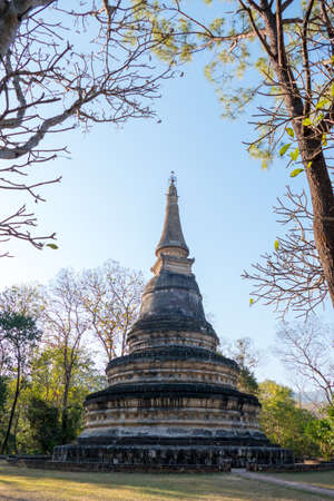 This is  a  ancient remains in Wat U-monk at thailand.のeditorial素材