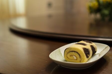Jam roll butter cake Vanilla